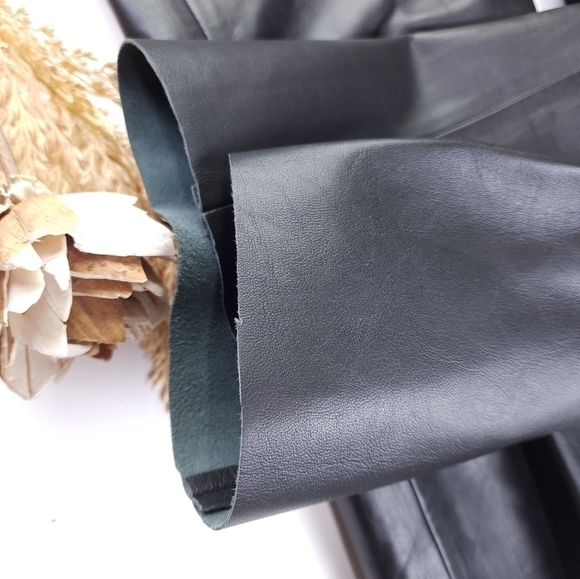 Vs2 by Vakko Black Leather Raw Hem Women's Pants Sz 4 - Picture 8 of 10